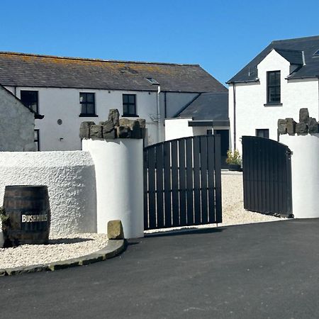 Bayview Farm Holiday Cottages Bushmills Exterior foto